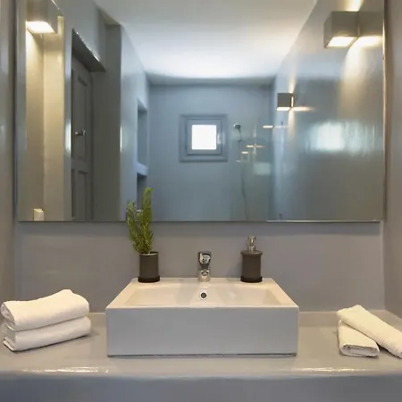 Anemos - Anemos Naousa (Paros)